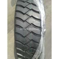 pneumatic and solid forklift tyres 8.25-15